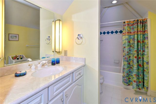 2412 Pates Crk, Williamsburg, VA 23185