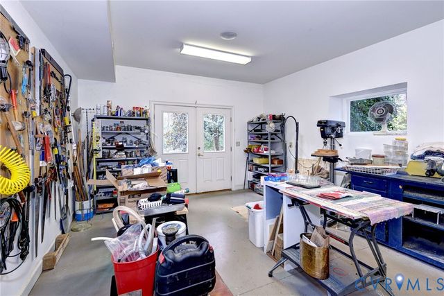 2412 Pates Crk, Williamsburg, VA 23185