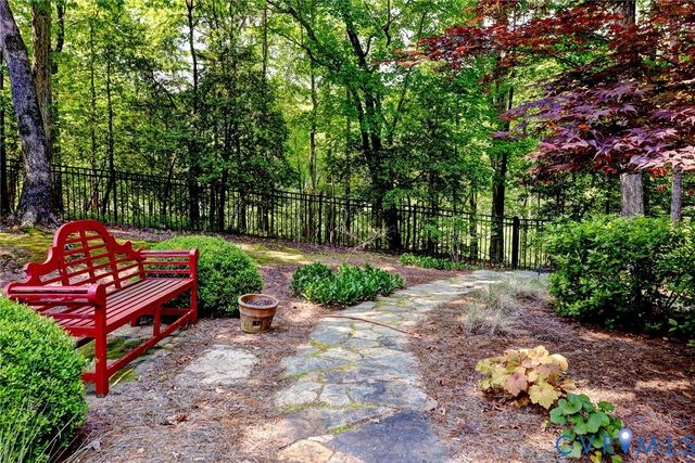 2412 Pates Crk, Williamsburg, VA 23185