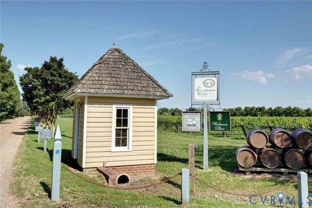 2412 Pates Crk, Williamsburg, VA 23185