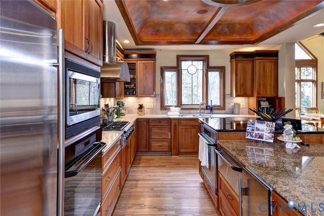 2412 Pates Crk, Williamsburg, VA 23185