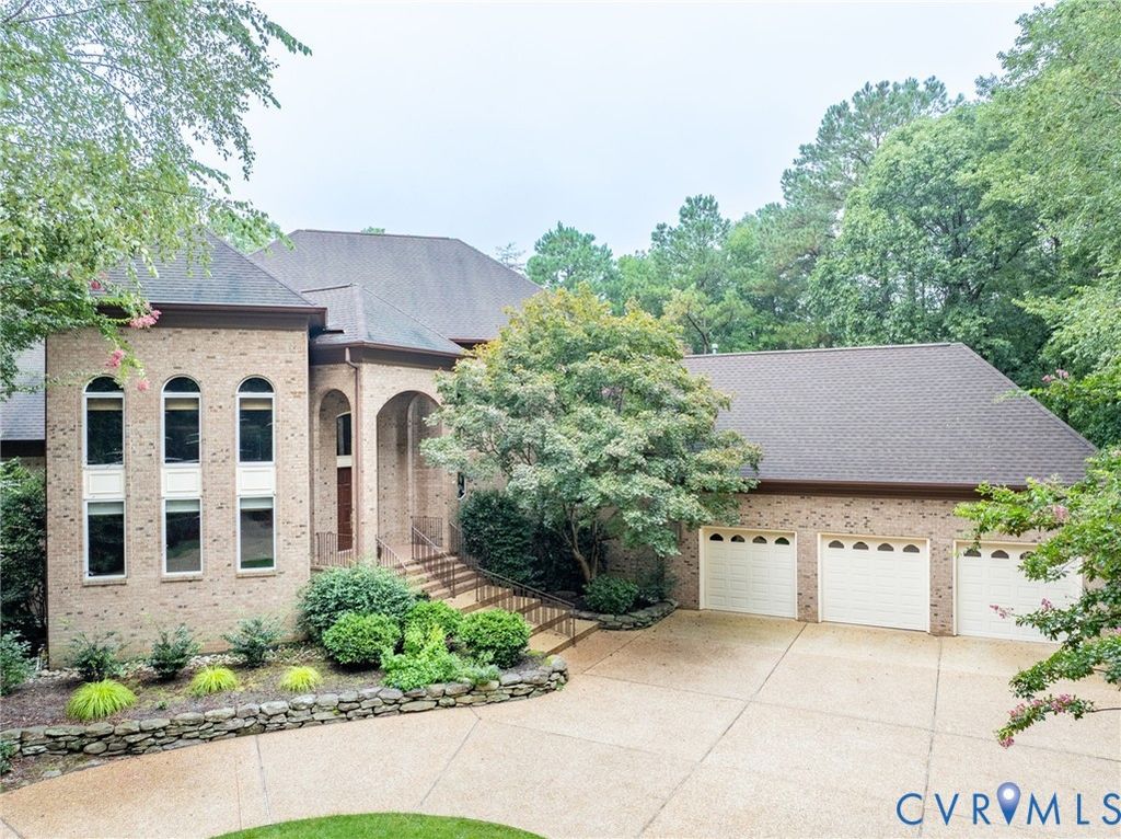 2412 Pates Crk, Williamsburg, VA 23185