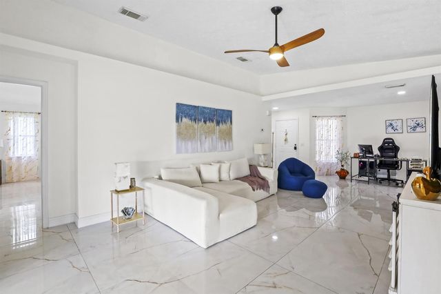 6648 Gaviota, Fort Pierce, FL 34951