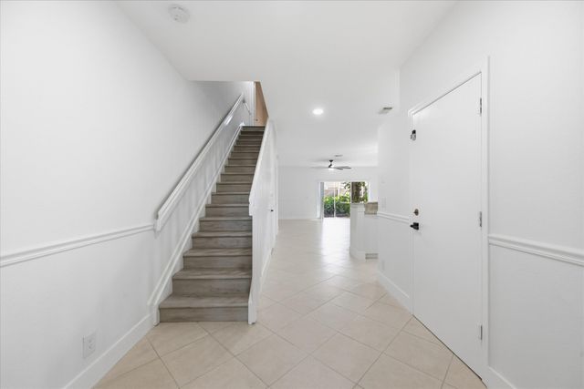 13380 Georgian Court, Wellington, FL 33414