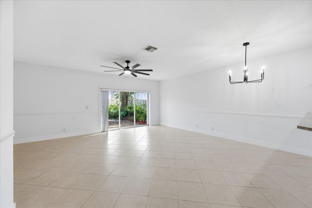 13380 Georgian Court, Wellington, FL 33414