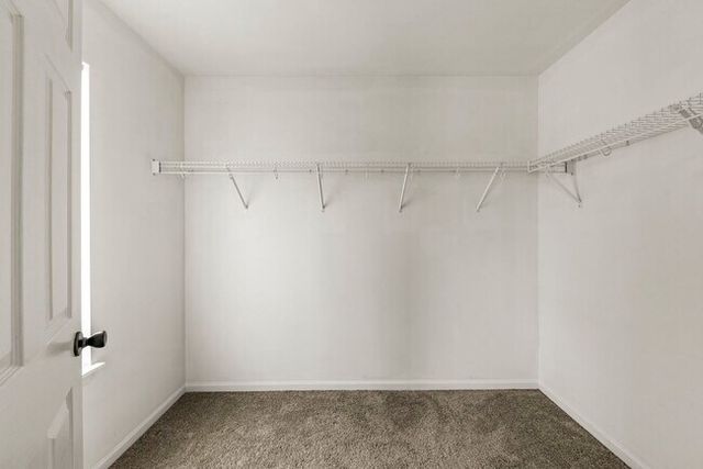 2817 Hoffman Street, Plano, IL 60545