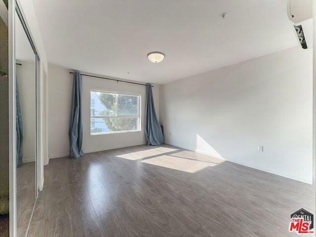 4980 S Centinela Avenue 7, Los Angeles, CA 90066