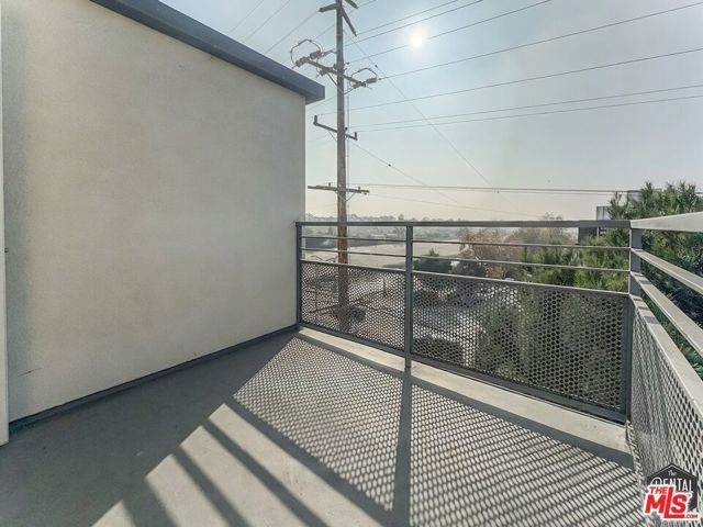 4980 S Centinela Avenue 7, Los Angeles, CA 90066