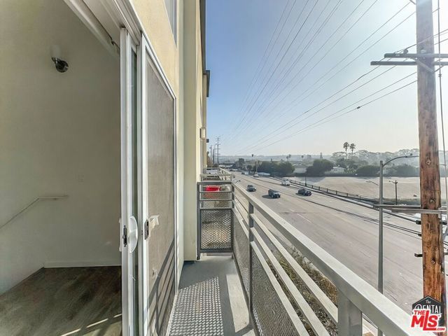 4980 S Centinela Avenue 7, Los Angeles, CA 90066