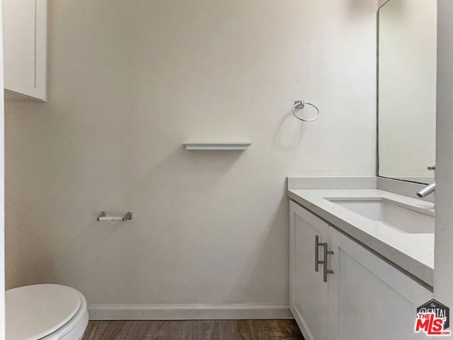 4980 S Centinela Avenue 7, Los Angeles, CA 90066