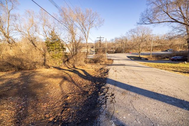 5046 Raytown Road, Kansas City, MO 64133