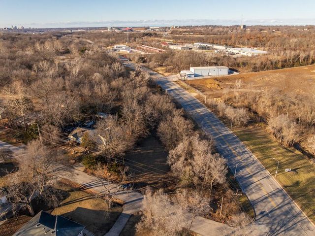 5046 Raytown Road, Kansas City, MO 64133