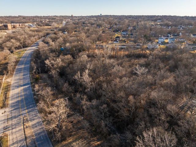 5046 Raytown Road, Kansas City, MO 64133