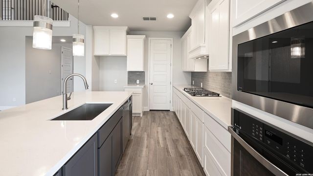 4774 PARK BLUFF, Schertz, TX 78124