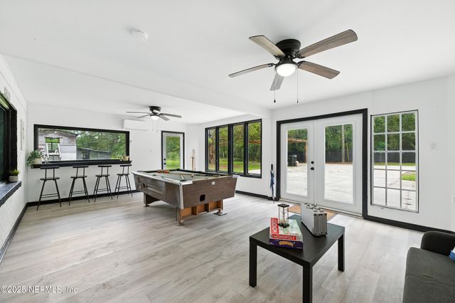 1637 STARRATT Road, Jacksonville, FL 32226