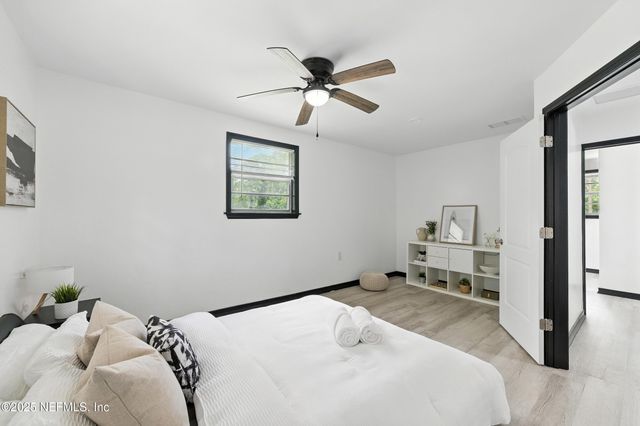 1637 STARRATT Road, Jacksonville, FL 32226