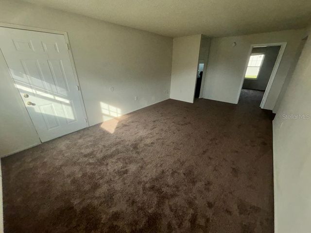 834 SKY LAKE CIRCLE B, Orlando, FL 32809