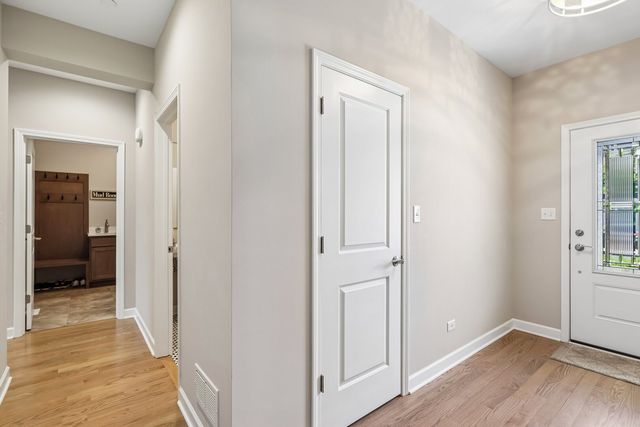 14255 Lacey Drive, Lemont, IL 60439