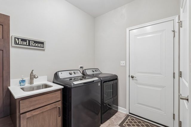 14255 Lacey Drive, Lemont, IL 60439