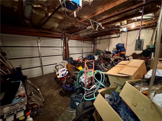 108 Thornwood Drive, Cartersville, GA 30121