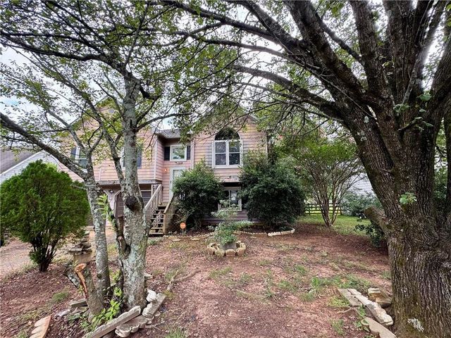 108 Thornwood Drive, Cartersville, GA 30121