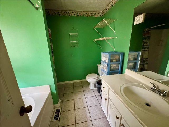 108 Thornwood Drive, Cartersville, GA 30121
