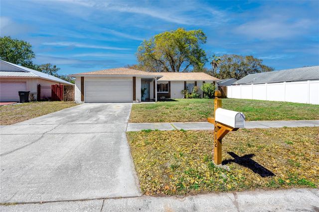 14012 CASCADE LANE, Tampa, FL 33618