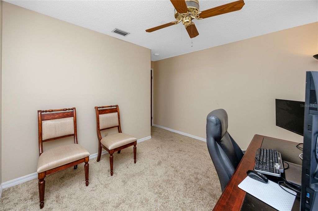 Image 23 of property listing at 14012 CASCADE LANE, Tampa, FL 33618