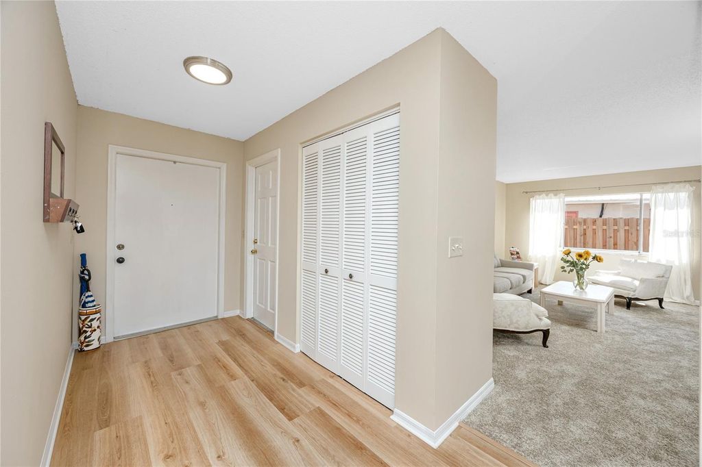 Image 5 of property listing at 14012 CASCADE LANE, Tampa, FL 33618