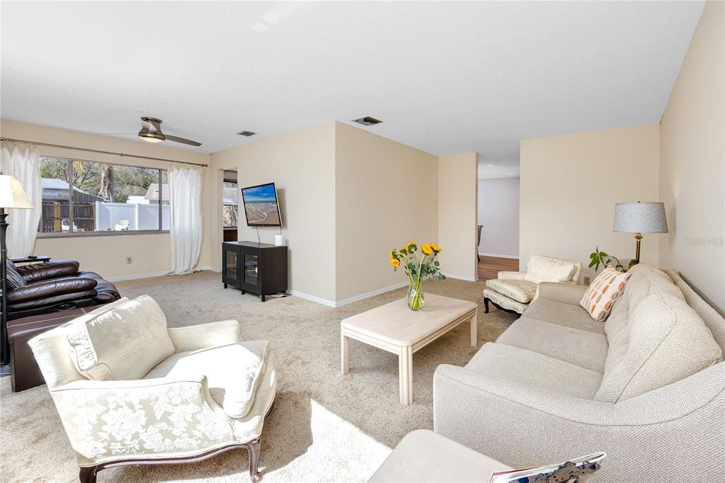 Image 7 of property listing at 14012 CASCADE LANE, Tampa, FL 33618