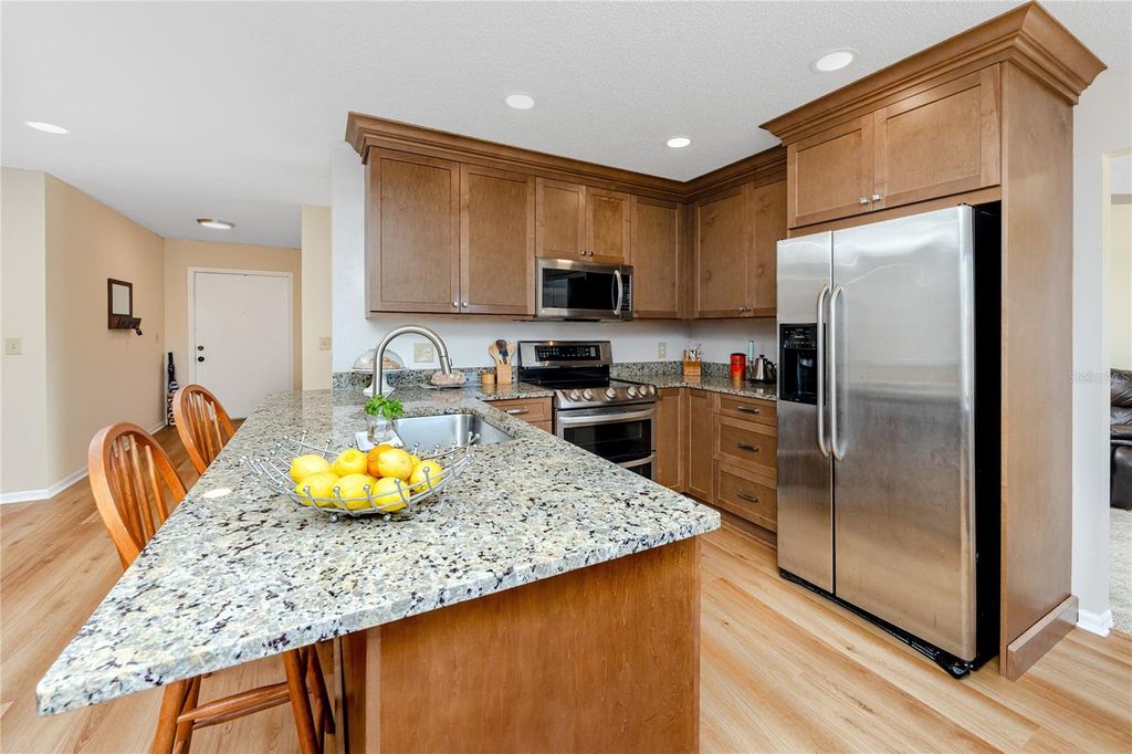 Image 10 of property listing at 14012 CASCADE LANE, Tampa, FL 33618