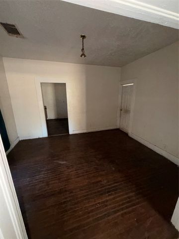 216 N Waverly Drive, Dallas, TX 75208