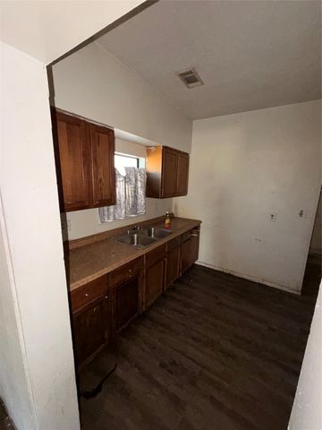 216 N Waverly Drive, Dallas, TX 75208