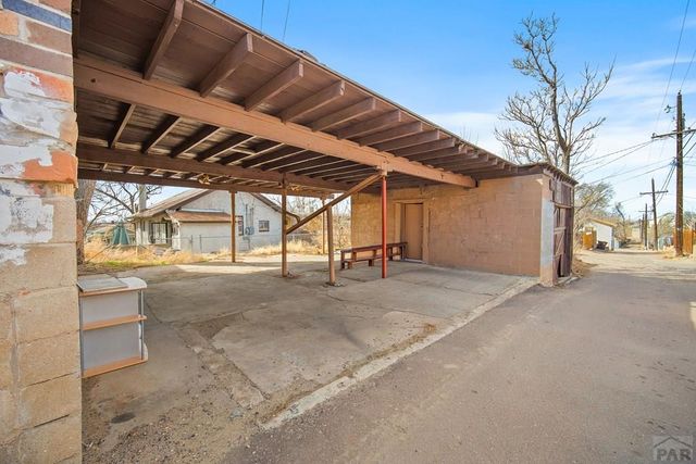 909 E 11th St, Pueblo, CO 81001