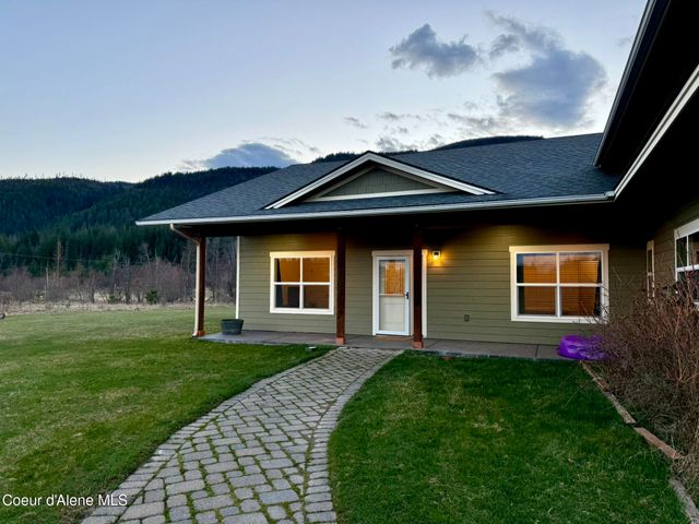 80 Carlson DR, Sandpoint, ID 83864