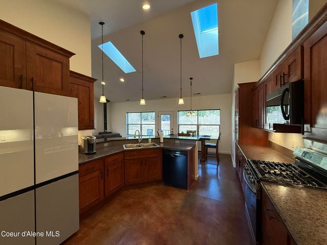 80 Carlson DR, Sandpoint, ID 83864