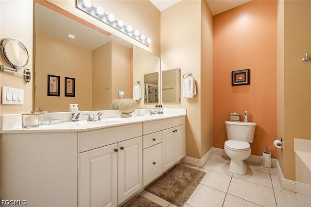 2745 1st ST 306, Fort Myers, FL 33916