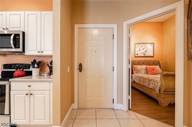 2745 1st ST 306, Fort Myers, FL 33916