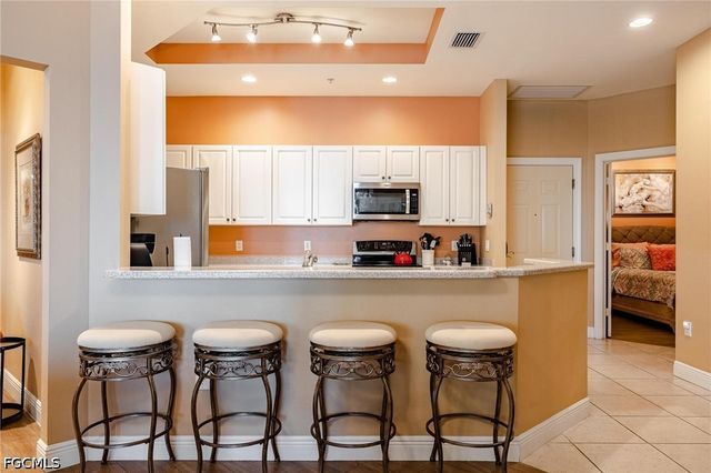 2745 1st ST 306, Fort Myers, FL 33916