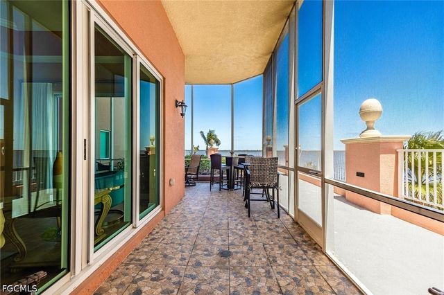 2745 1st ST 306, Fort Myers, FL 33916