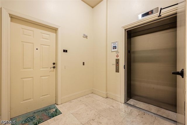 2745 1st ST 306, Fort Myers, FL 33916