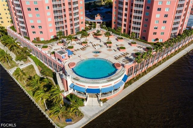 2745 1st ST 306, Fort Myers, FL 33916