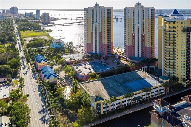 2745 1st ST 306, Fort Myers, FL 33916