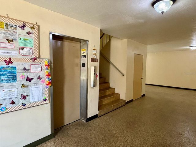2466 ECUADORIAN WAY 64, Clearwater, FL 33763