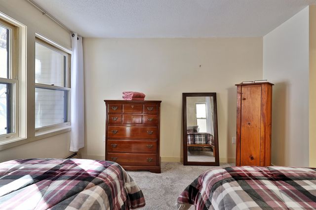 106 Fox Hollow Village C4, Mendon, VT 05701