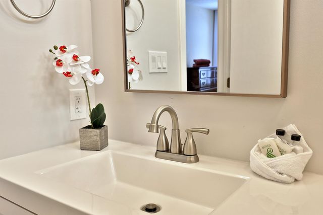 106 Fox Hollow Village C4, Mendon, VT 05701