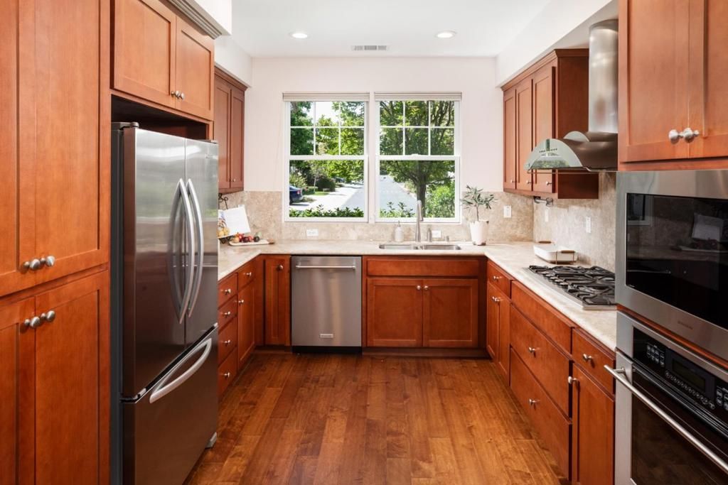Image 4 of property listing at 819 Wilmington Terrace, Sunnyvale, CA 94087