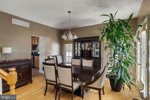 2719 MEYER PL, Philadelphia, PA 19114