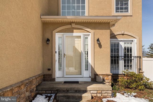 2719 MEYER PL, Philadelphia, PA 19114