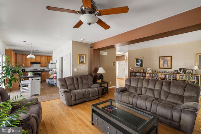 2719 MEYER PL, Philadelphia, PA 19114